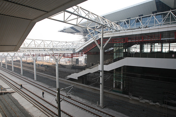 滨海站站台图片